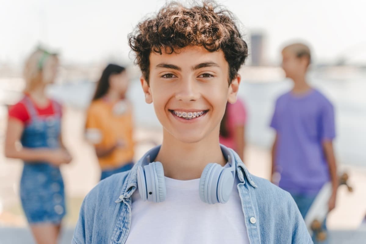 Chewing Gum With Braces Bad